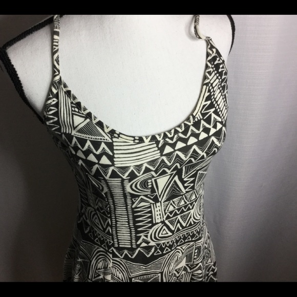 BILLABONG Mini Dress Black/White Aztec Design S - Picture 6 of 7